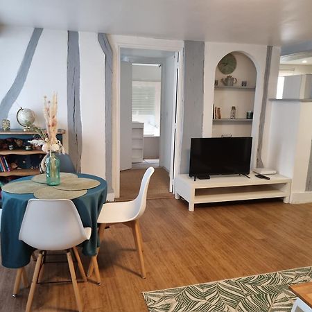 Appartement De La Rose รูออง ภายนอก รูปภาพ