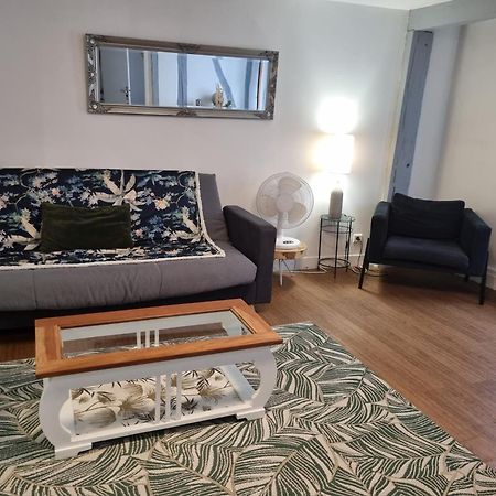 Appartement De La Rose รูออง ภายนอก รูปภาพ